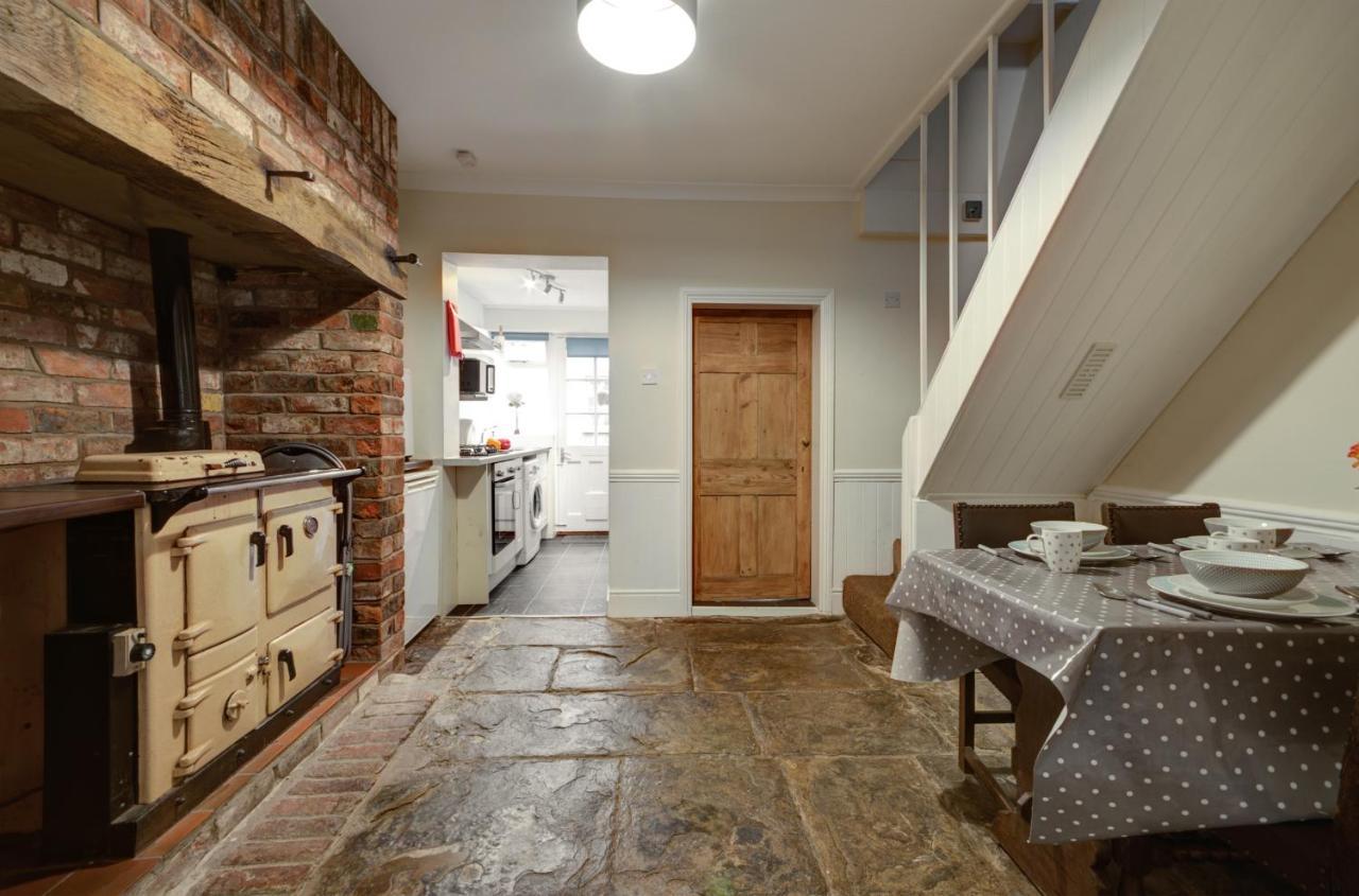 Pansy Cottage In Historic Tewkesbury - Sleeps 5 - Pets Welcome Exterior foto